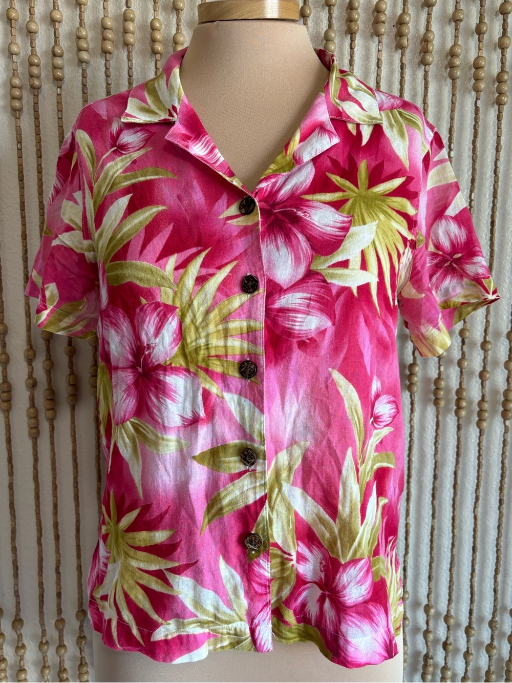 Vintage Y2K Mermaidcore Pink Tropical Floral Hawaiian Button-Up Lightweight Top